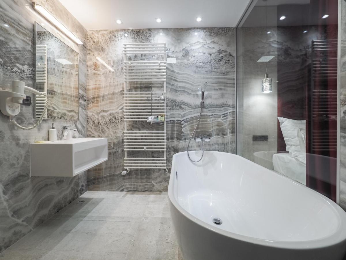Hotel Anastasia Сибиу Екстериор снимка